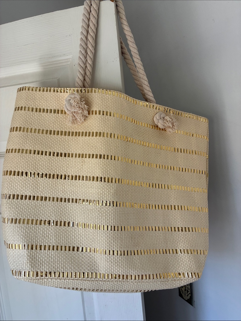 LANCÔME-Beige Straw Tote Bag with Gold Accents